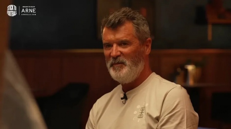 基恩晒曼联时期合同：同时签了多份合同，2000年基础周薪2万镑